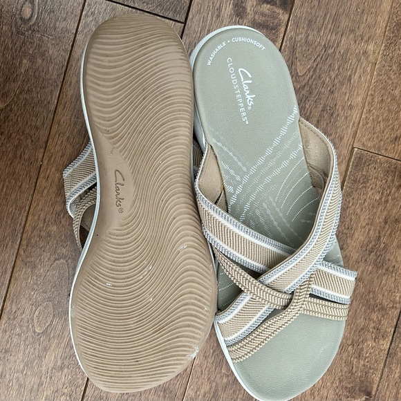 Mira Isle Slide Sandal Clark’s in EUC - Picture 5 of 5